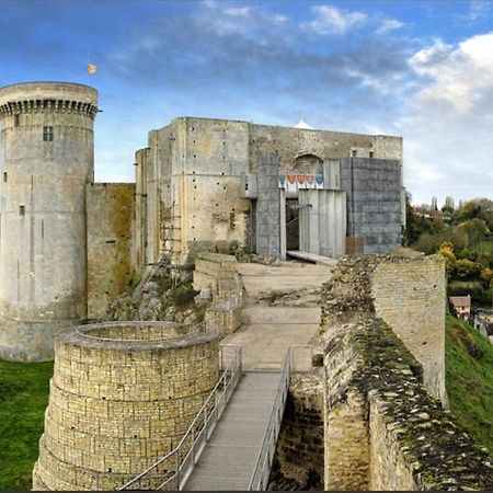 La Chambre Des Remparts Falaise  Exterior foto